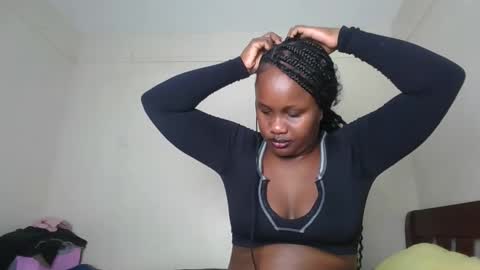 Lucy online show from 03/02/26, 01:18