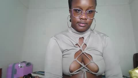 Lucy online show from 03/17/26, 12:41