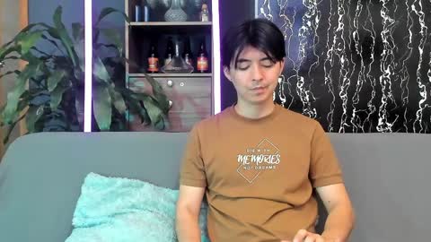 Alex and Camilo online show from 04/12/26, 02:33