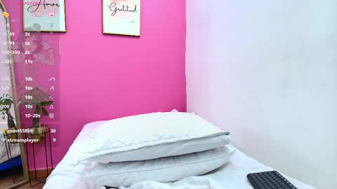 Khloe  online show from 02/11/25, 04:02