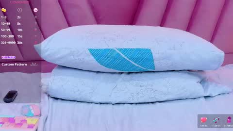 Khloe  online show from 09/15/25, 01:05