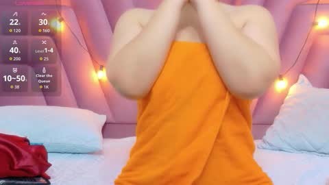 Khloe  online show from 02/05/26, 12:10