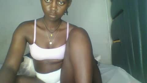 Bella online show from 04/18/26, 07:01