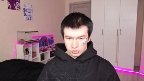 Yuki online show from 04/12/26, 07:24