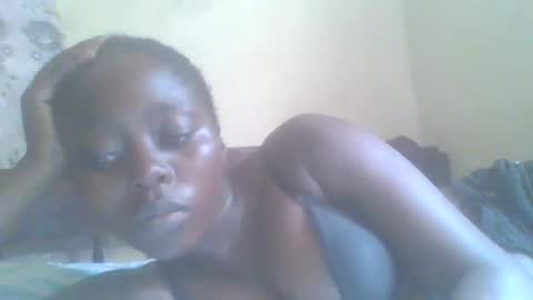 hornygal001 online show from 02/05/25, 12:17