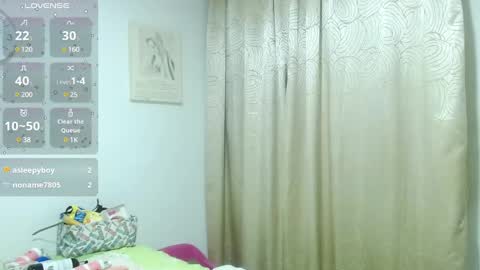 Snapshot of hornygranny_ chatting on 12/17/24, 04:00 Adiela online show from 12/17/24, 04:00