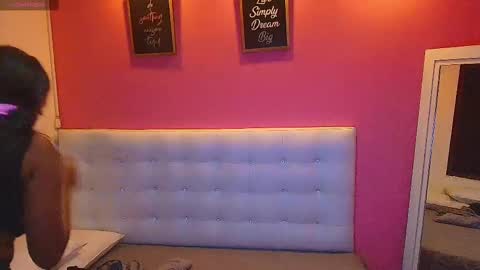 Valentina  online show from 02/25/25, 12:24