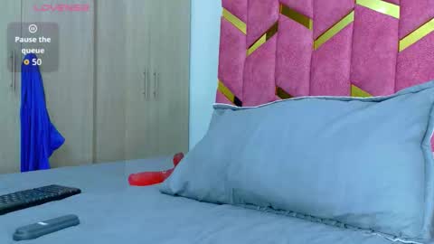 Valentina  online show from 10/25/25, 03:29