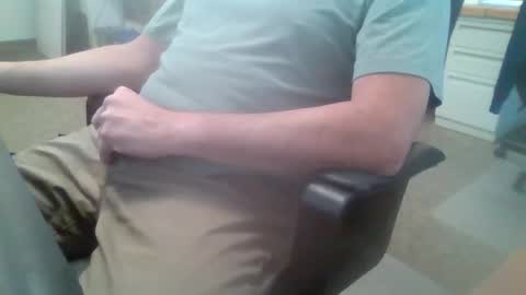 Snapshot of hornyhubby1001 chatting on 11/12/25, 03:23 hornyhubby1001 online show from 11/12/25, 03:23