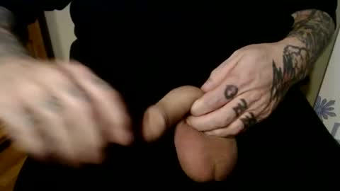 Snapshot of hornyhumpers chatting on 01/01/25, 05:43 Hornyhumper online show from 01/01/25, 05:43