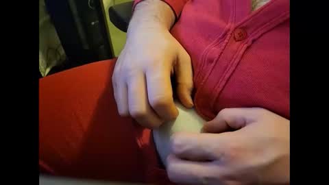 Snapshot of hornynpa chatting on 01/19/25, 04:22 Say hi if horny online show from 01/19/25, 04:22