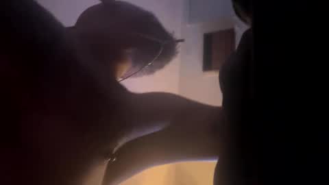 Snapshot of hornyonelooking1 chatting on 02/08/25, 10:50 hornyonelooking1 online show from 02/08/25, 10:50