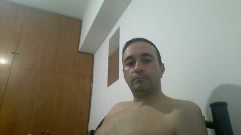 Snapshot of hornysnake69 chatting on 10/31/25, 02:51 hornysnake69 online show from 10/31/25, 02:51