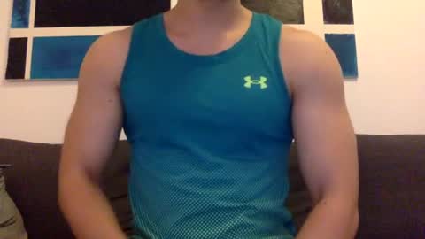 Snapshot of hornyspaniard93 chatting on 06/21/26, 10:40 hornyspaniard93 online show from 06/21/26, 10:40