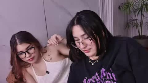 little cutties online show from 07/17/26, 07:04