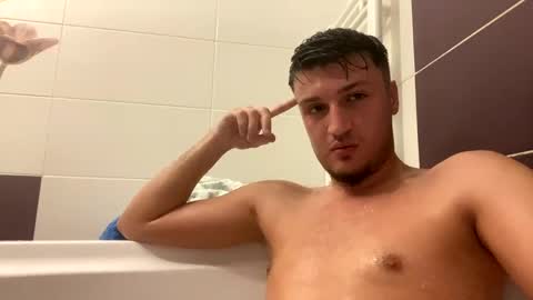 Snapshot of hornystar77 chatting on 01/26/25, 04:41 Ayan online show from 01/26/25, 04:41