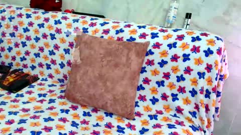 hornytwosomexxx online show from 12/15/25, 04:06