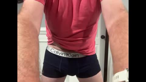 Snapshot of hornyusa13 chatting on 09/15/25, 10:32 hornyusa13 online show from 09/15/25, 10:32