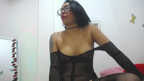 Snapshot of hornywife_ chatting on 05/12/26, 02:14 Agatha online show from 05/12/26, 02:14