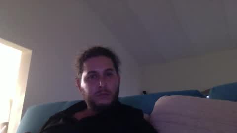 Snapshot of hornyyogi8 chatting on 11/25/25, 10:32 hornyogi online show from 11/25/25, 10:32