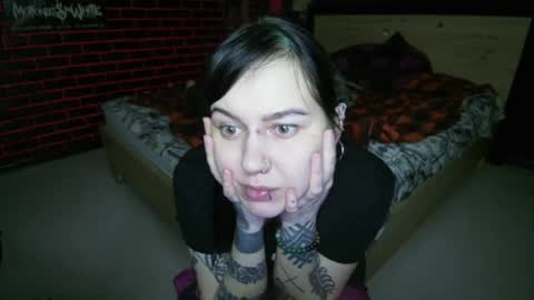 Snapshot of horror_circus chatting on 04/14/26, 06:14 Messalina Horror online show from 04/14/26, 06:14