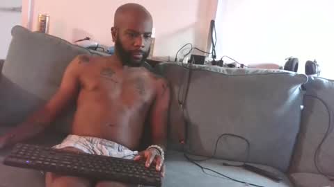 Horus00 online show from 10/02/25, 10:44