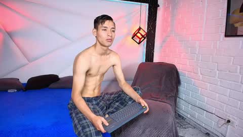 horus_at online show from 02/02/25, 02:13