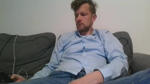 hot2809guy online show from 04/26/26, 06:38