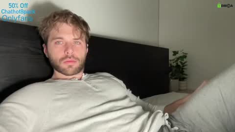 Edward aka Wolf online show from 12/22/24, 09:31