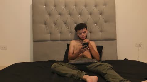 hot bad boy69 online show from 01/08/26, 08:44