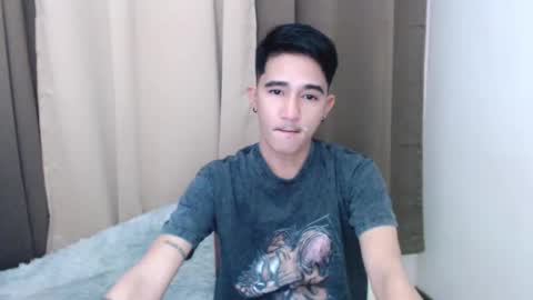 Snapshot of hot_boy2088 chatting on 09/08/25, 02:38 Mike online show from 09/08/25, 02:38