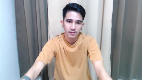 Snapshot of hot_boy2088 chatting on 09/12/25, 03:56 Mike online show from 09/12/25, 03:56