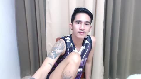 Snapshot of hot_boy2088 chatting on 09/25/25, 04:11 Mike online show from 09/25/25, 04:11