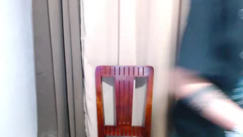 Snapshot of hot_boy2088 chatting on 10/14/25, 01:12 Mike online show from 10/14/25, 01:12