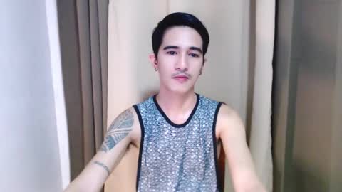 Snapshot of hot_boy2088 chatting on 10/20/25, 01:17 Mike online show from 10/20/25, 01:17