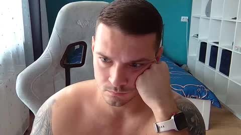 hot_cap_77 online show from 11/16/25, 11:49