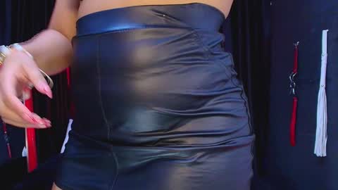 hot chocolate 4u online show from 01/28/25, 03:14