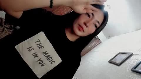 its me CLAUDIA online show from 06/02/26, 09:33