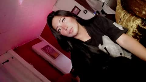 its me CLAUDIA online show from 06/29/26, 04:52