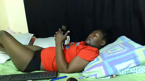 Milly online show from 10/01/25, 07:31