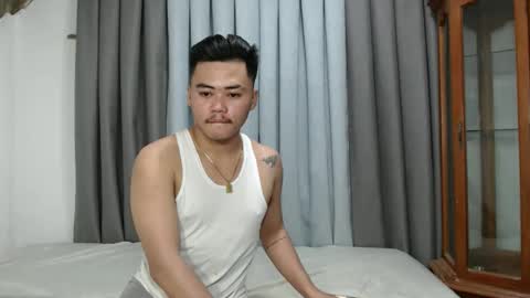 hot_emmanuel online show from 10/19/25, 05:52