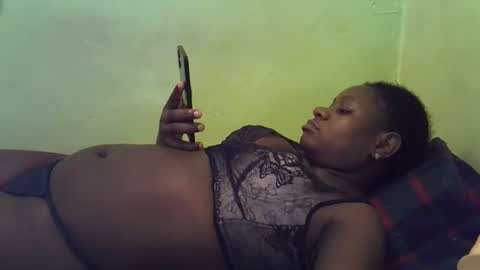 Snapshot of hot_girlly chatting on 11/17/25, 03:45 hot_girlly online show from 11/17/25, 03:45