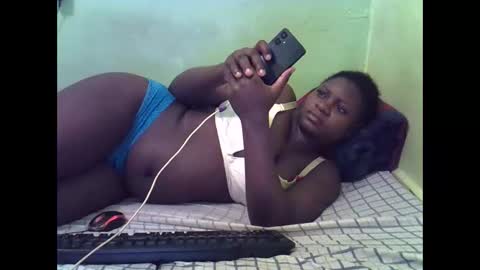 Snapshot of hot_girlly chatting on 11/20/25, 04:56 hot_girlly online show from 11/20/25, 04:56