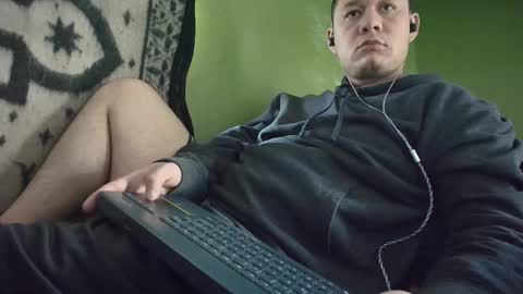 hot_guy36 online show from 01/12/26, 03:17