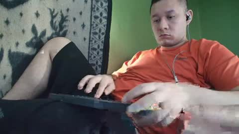 hot_guy36 online show from 05/11/26, 04:15