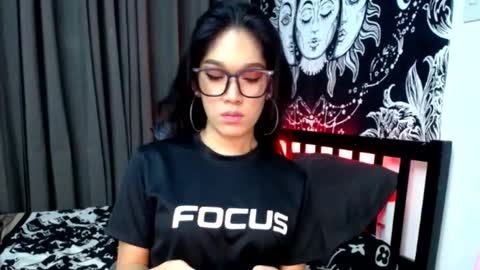 Snapshot of hot_jessica_cumx chatting on 11/16/25, 01:11 Jessica Cumshow FOLLOW ME online show from 11/16/25, 01:11