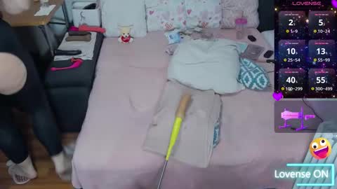 Jessica  Tyler online show from 03/04/25, 10:16