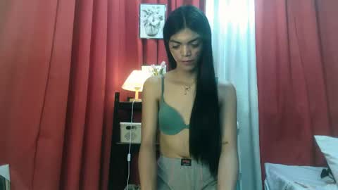 hot_keysha online show from 05/13/26, 03:15
