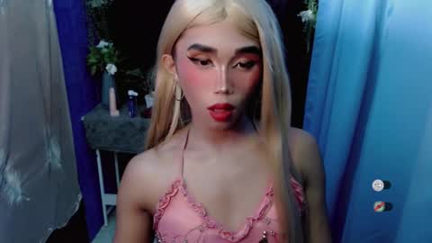 Khianna online show from 02/22/26, 12:04