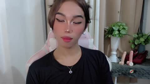 Khianna online show from 05/29/26, 02:37